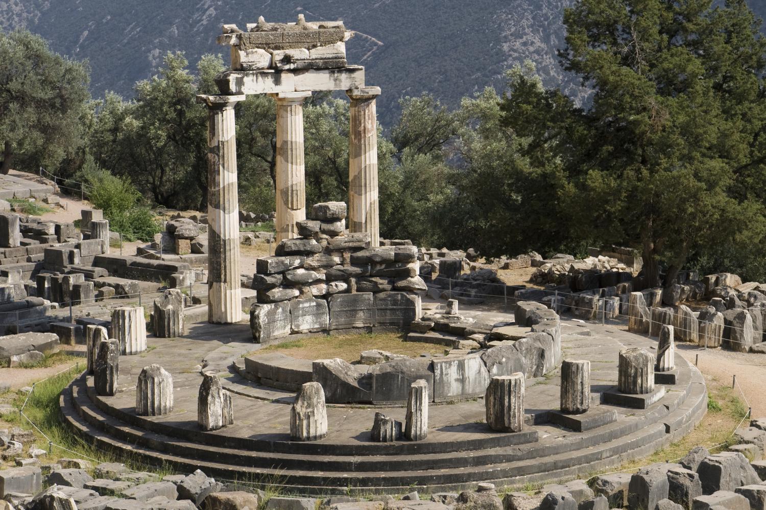 Oracle-Delphi-Ancient-History-Greek-Greece-Mythology